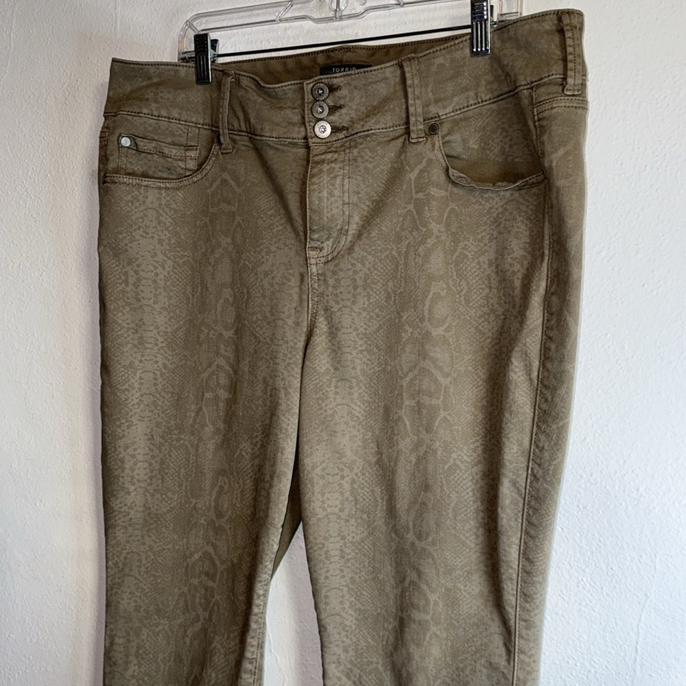 Torrid Jeggins High Rise Python Print Pants - image 5